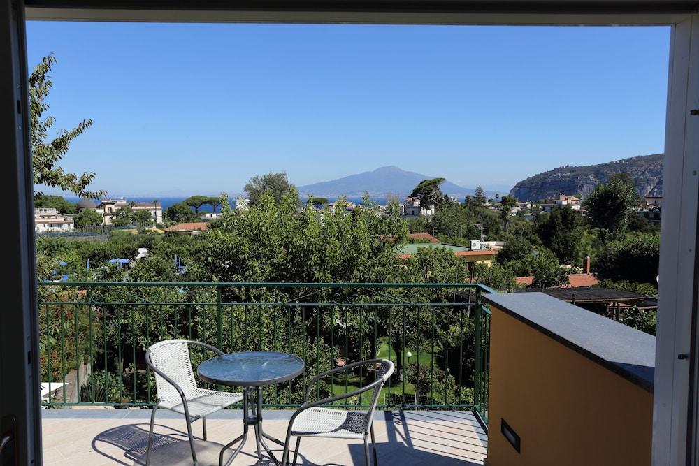 Ambrosio Relais