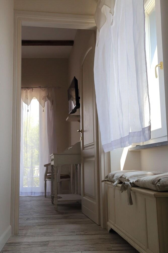Ambrosio Relais