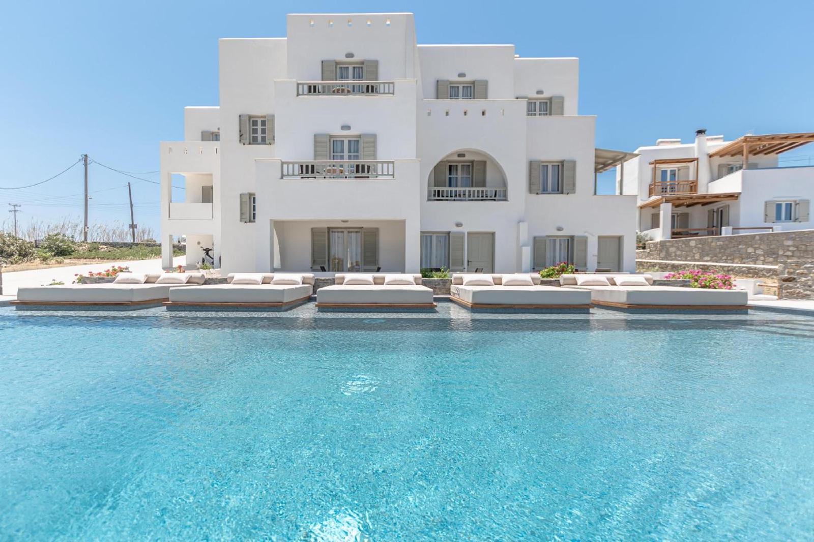 Agnanti Hotel