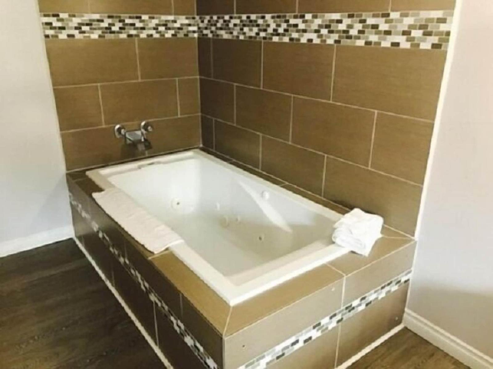 Kings Row Inn
