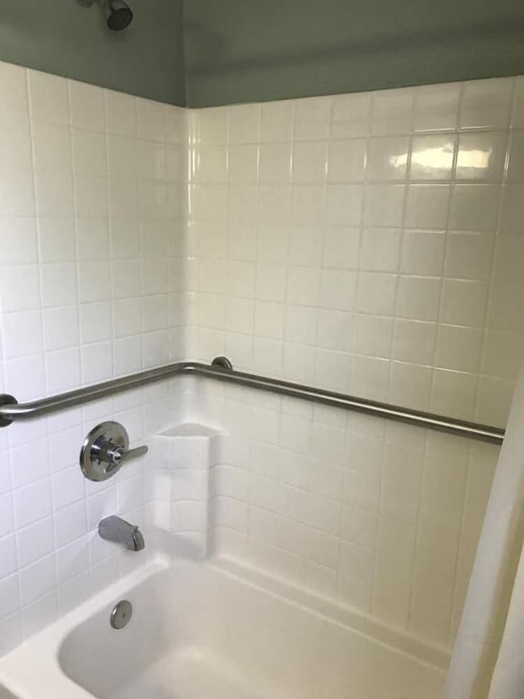Economy Inn