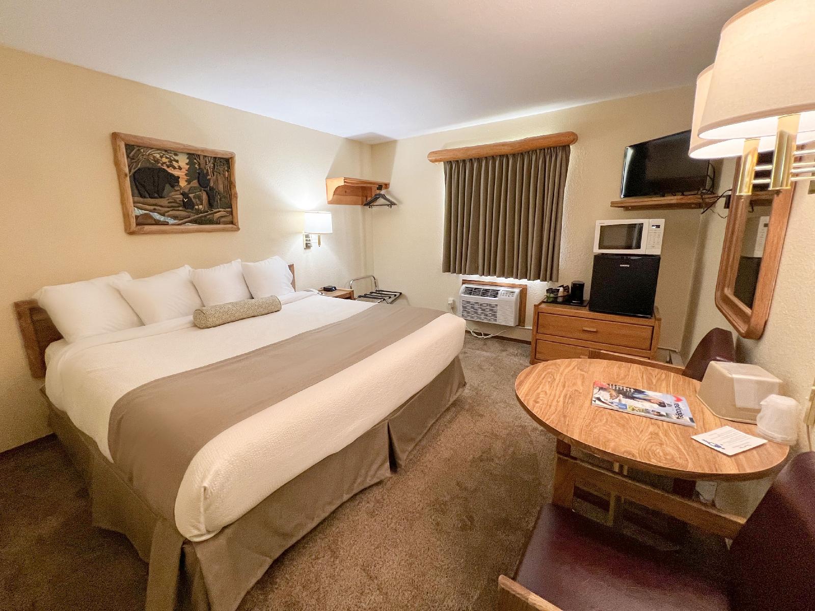 Beartooth Hideaway Inn & Cabins