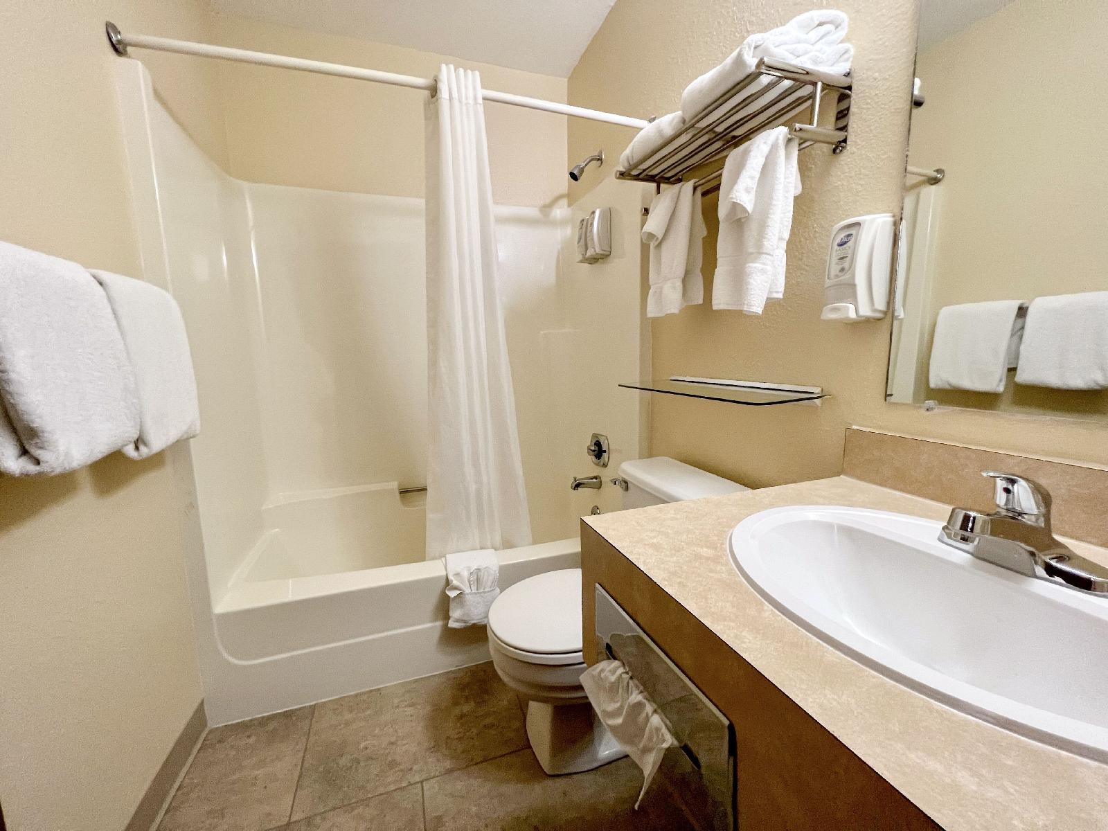 Beartooth Hideaway Inn & Cabins