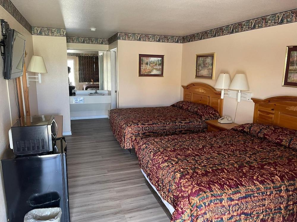 Lakeside Inn And Suites