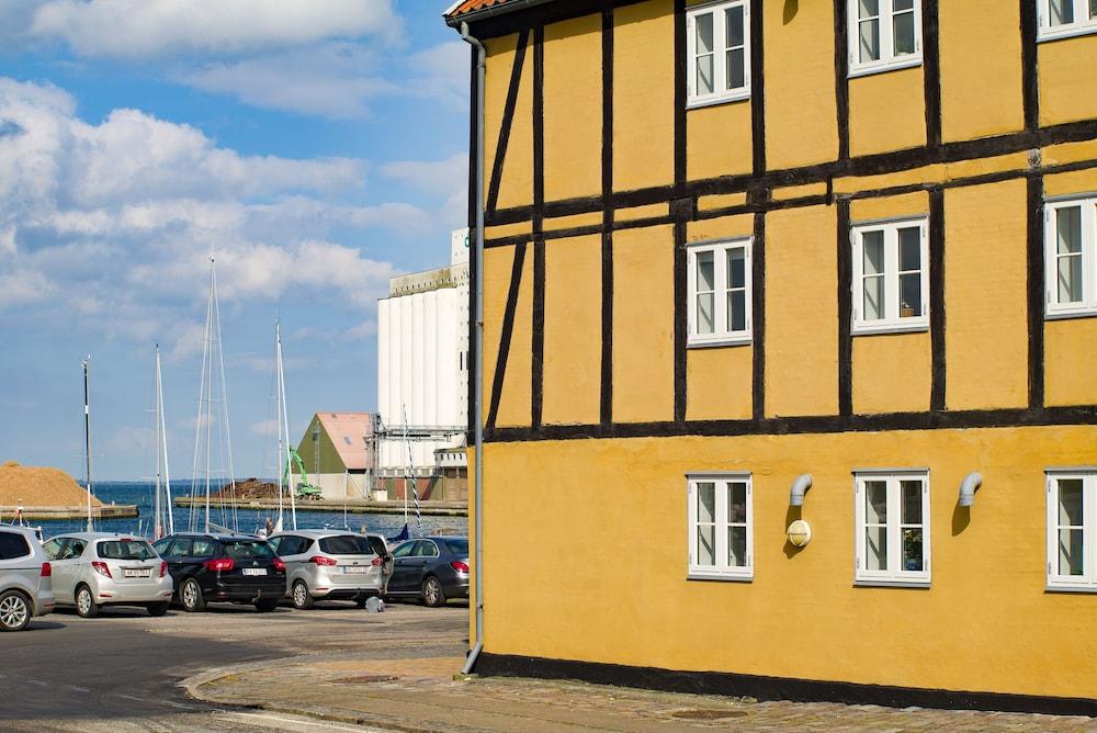 Det Gule Pakhus Bandholm