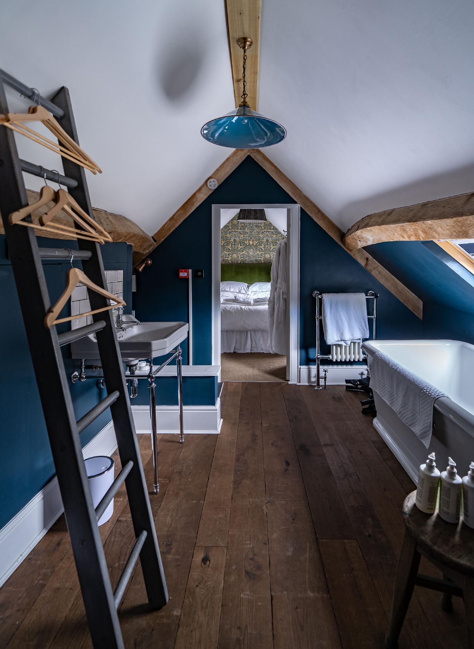 The Swan Inn Hotel