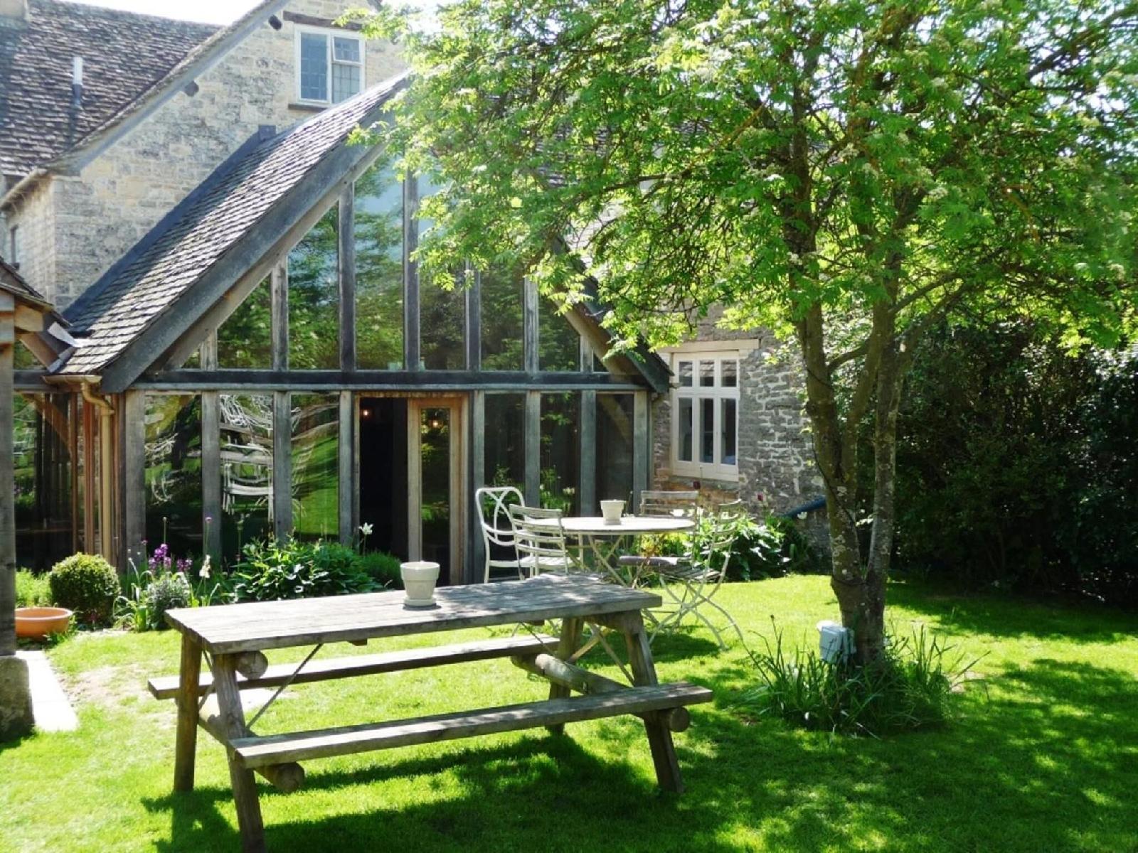 The Swan Inn Hotel