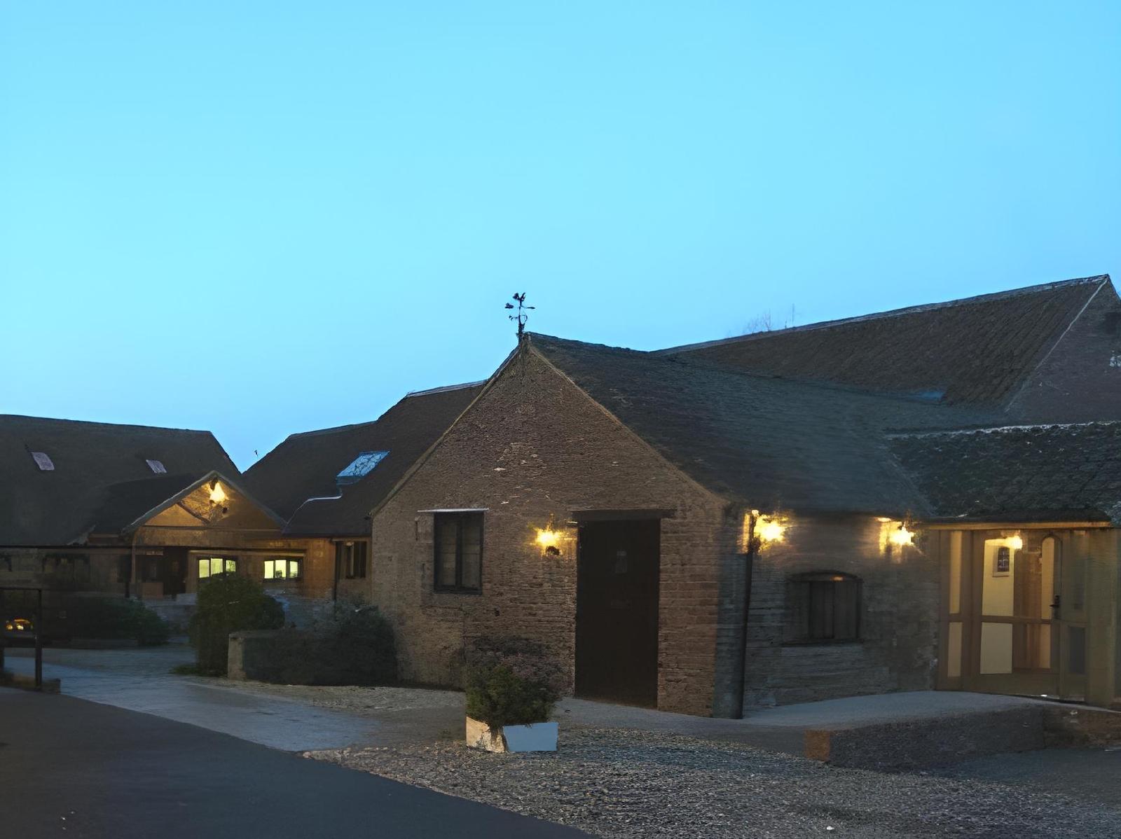 Hall Farm Hotel