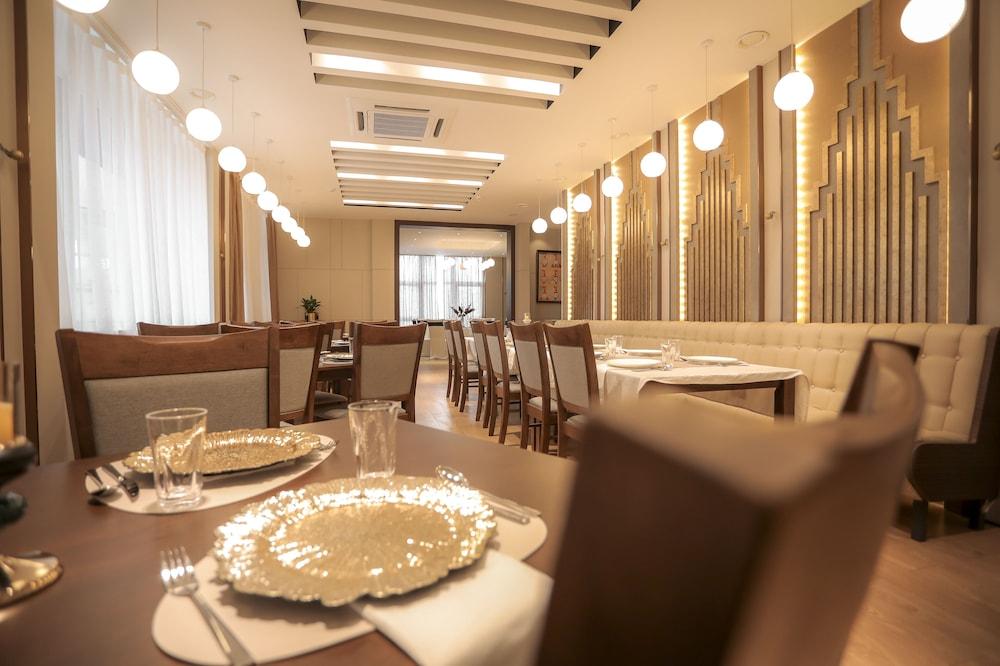 Edelweiss Hotel