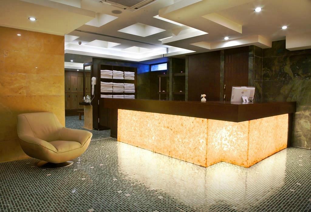 Shiraz Hotel