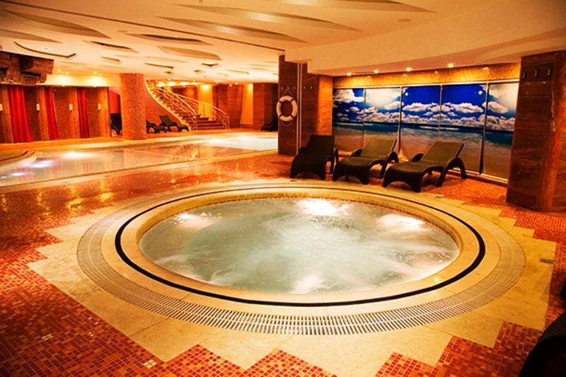 Shiraz Hotel