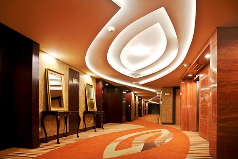 Shiraz Hotel