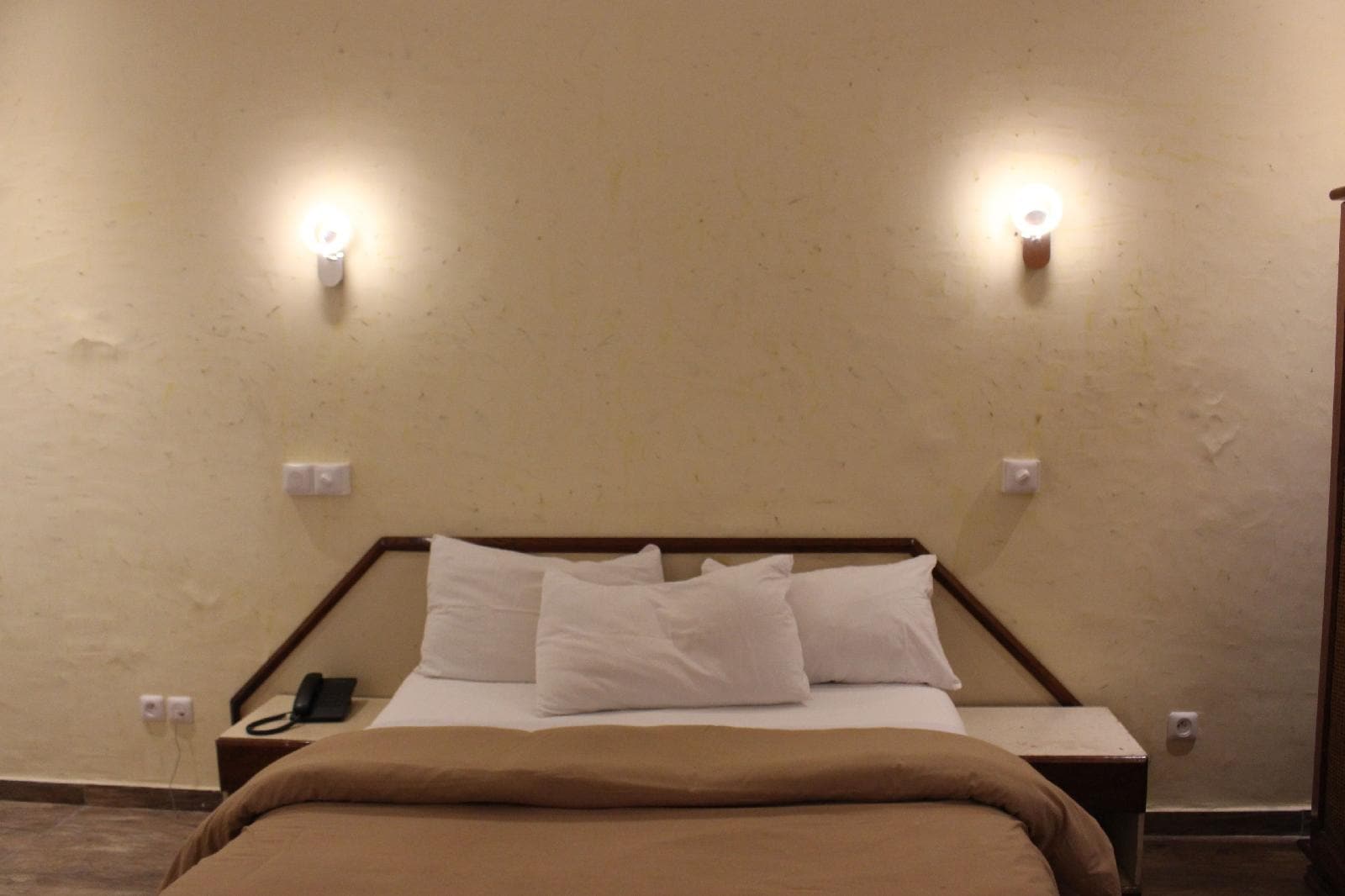 Lewat Hotel