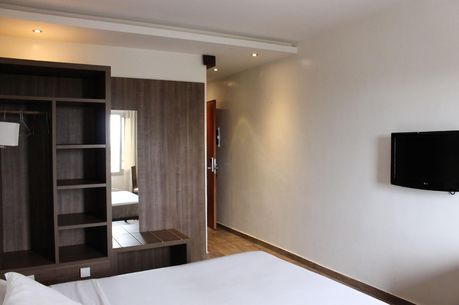 Lewat Hotel