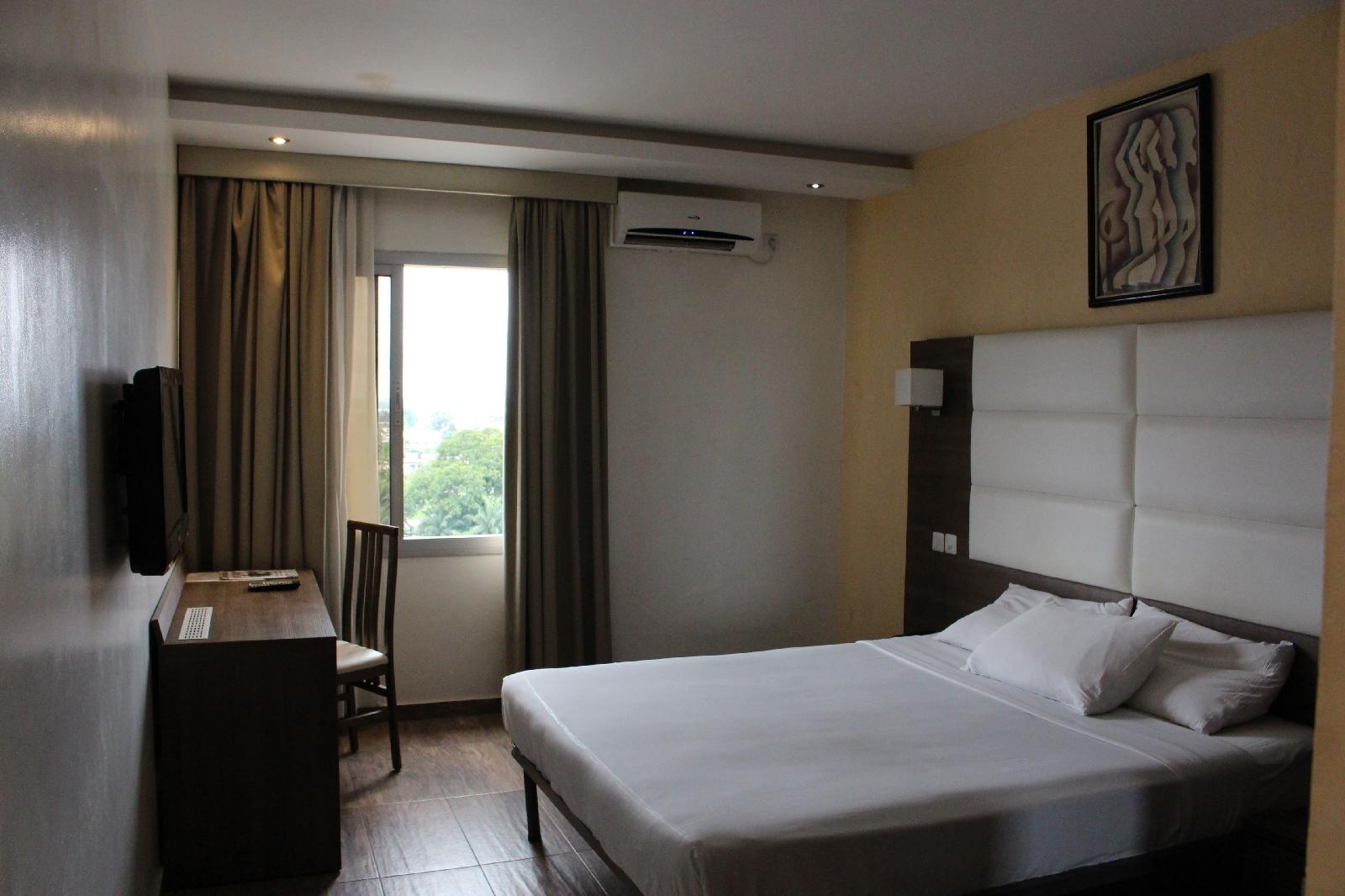 Lewat Hotel