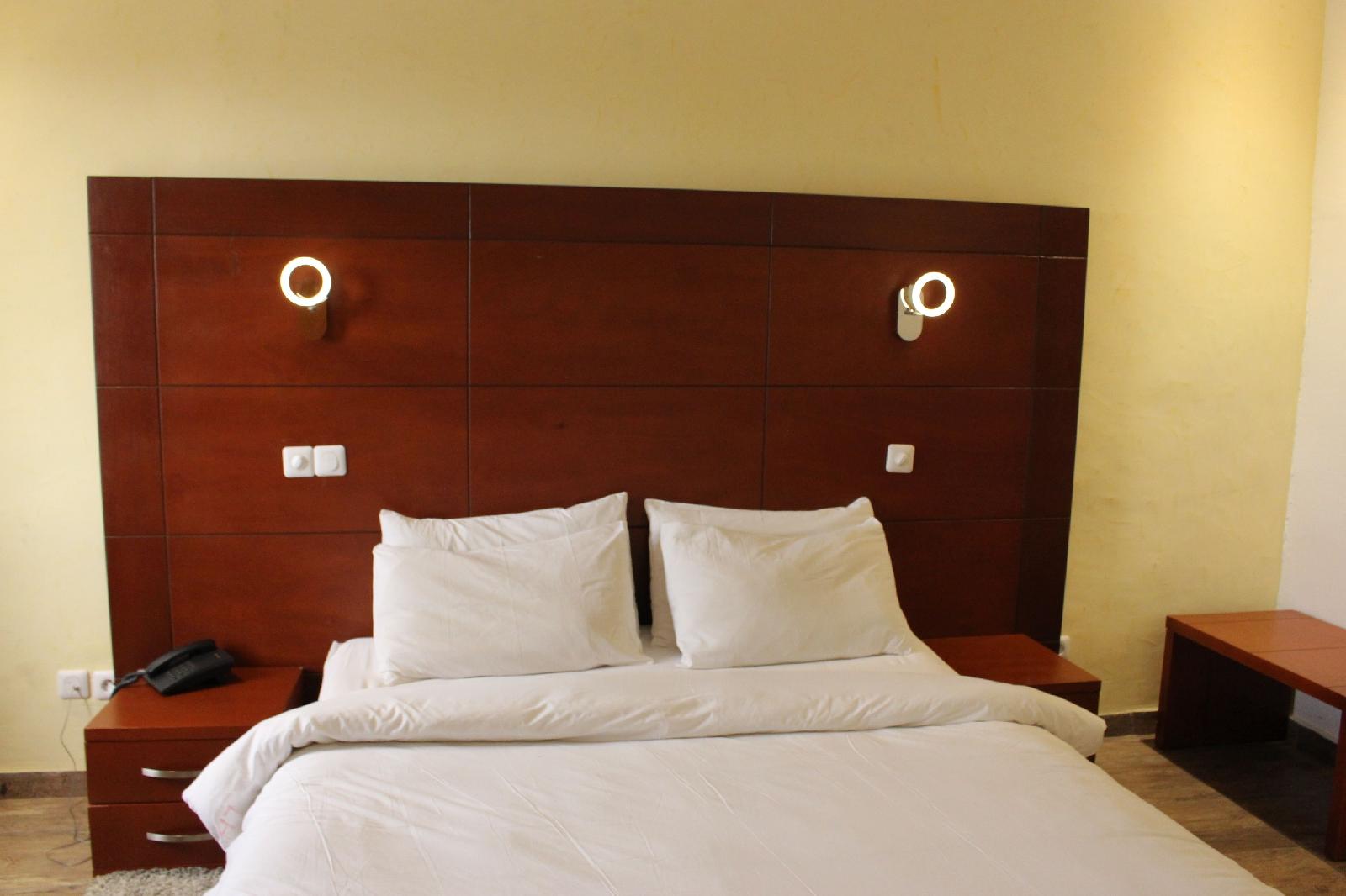 Lewat Hotel