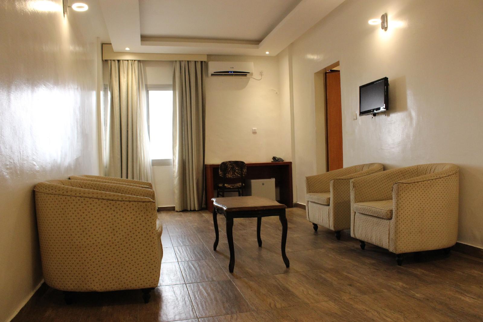 Lewat Hotel