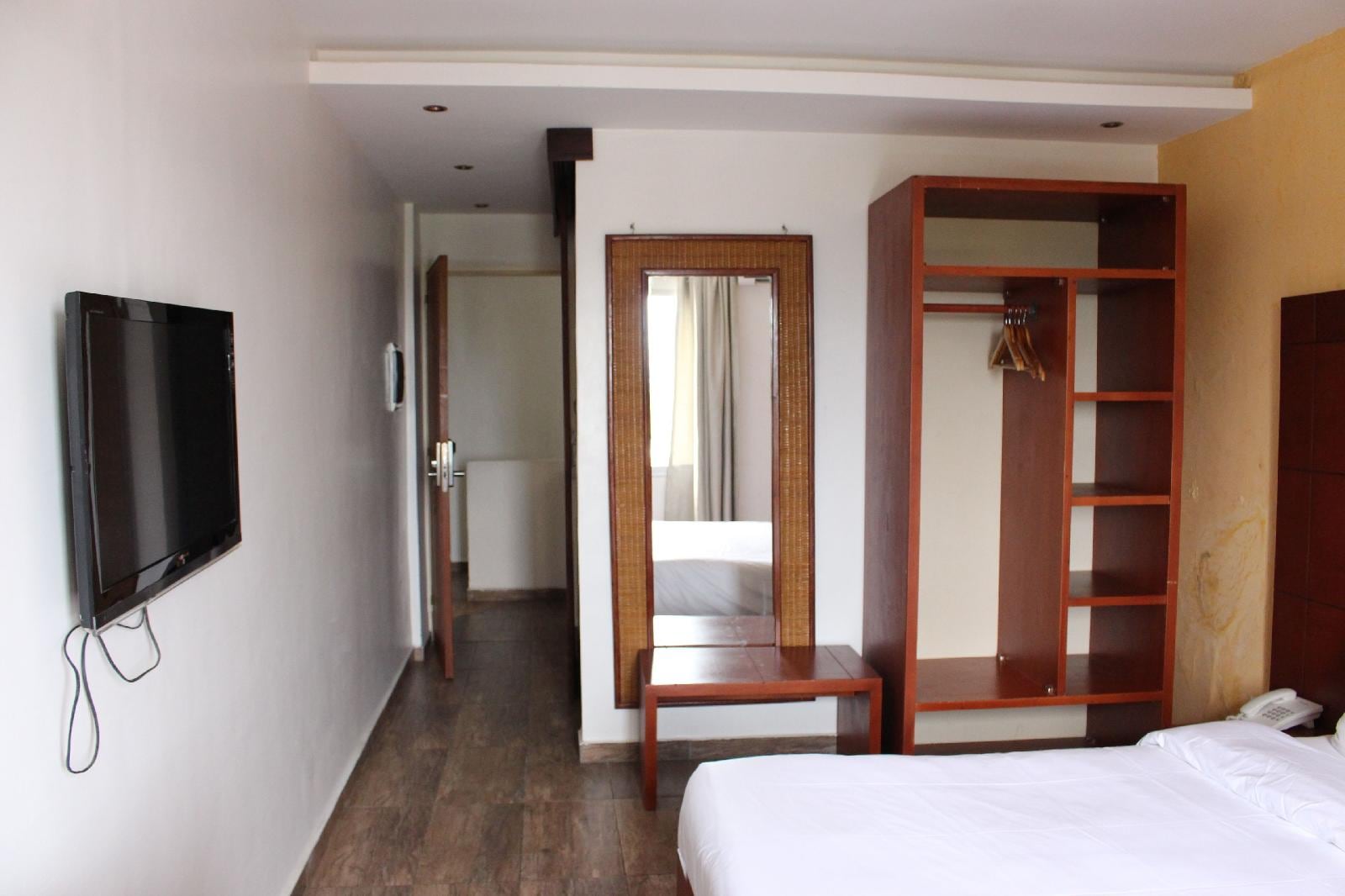 Lewat Hotel