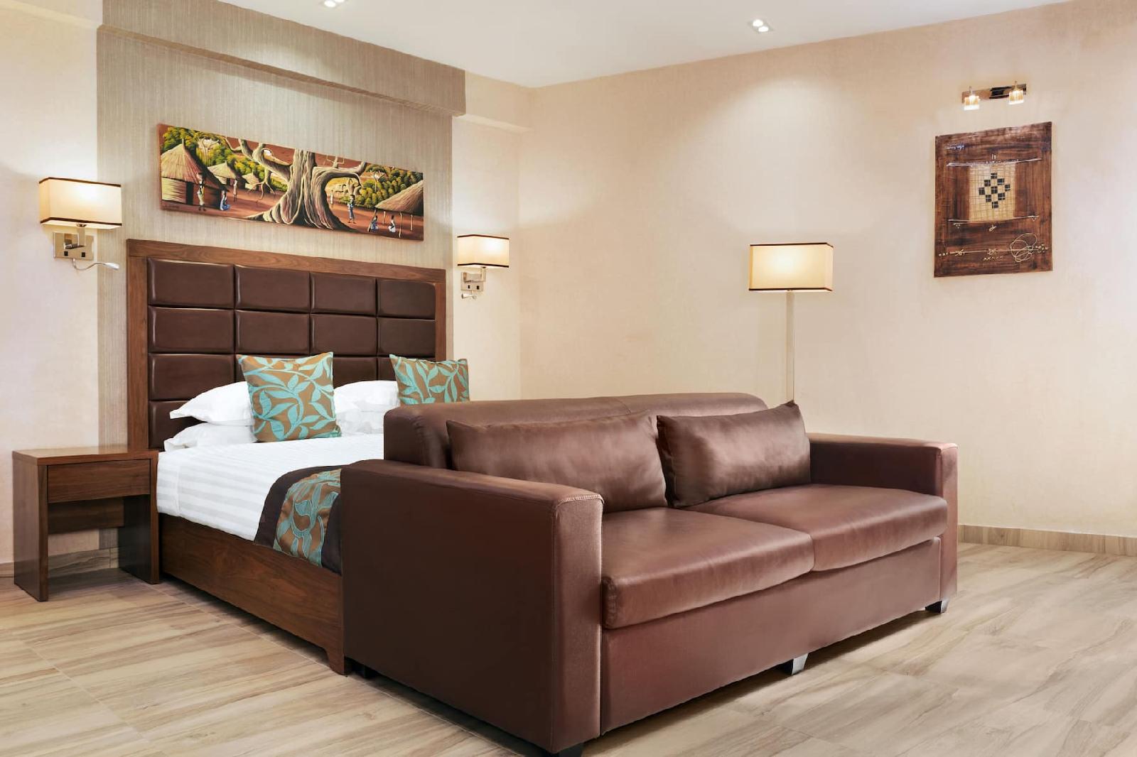 Days Hotel and Suites by Wyndham Dakar