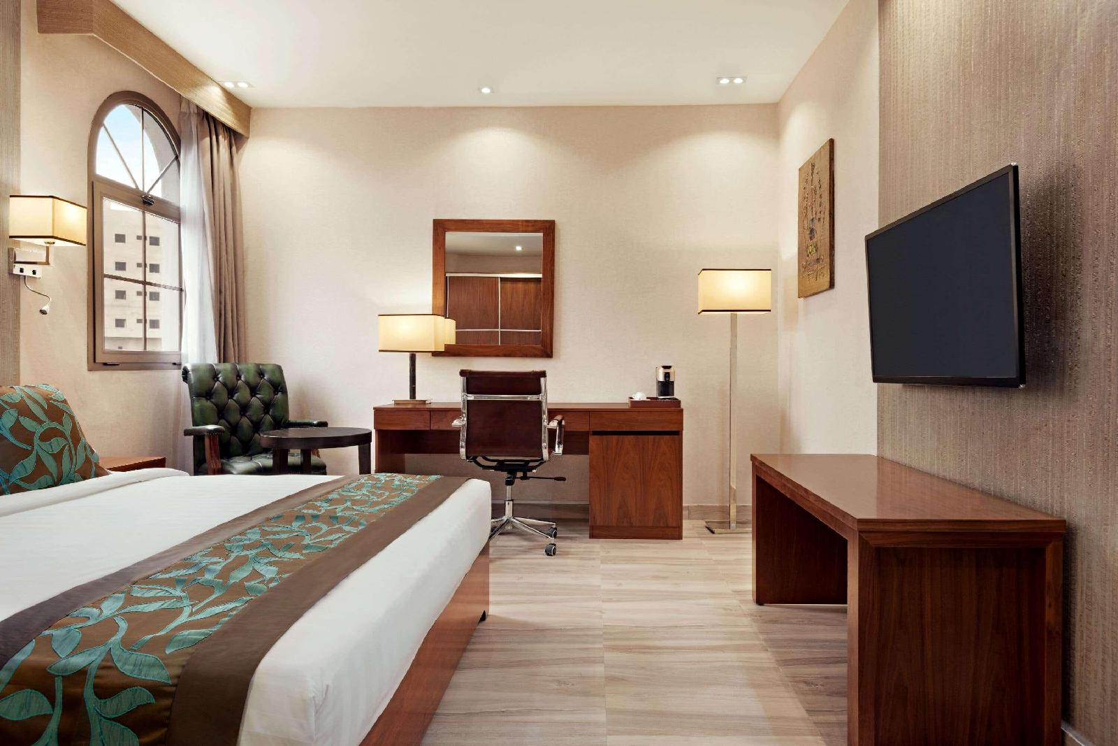 Days Hotel and Suites by Wyndham Dakar