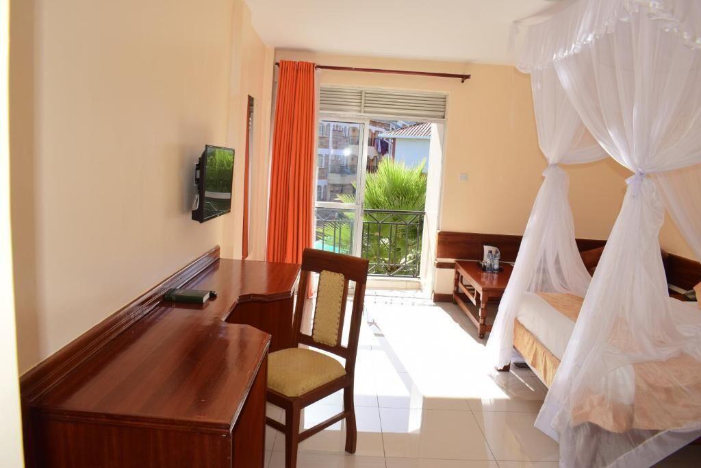 Meru Slopes Hotel