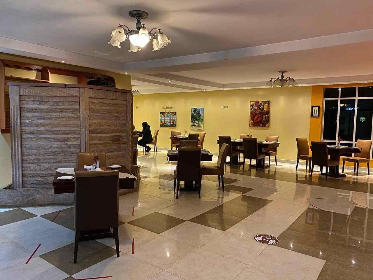 Falcon Heights Hotel