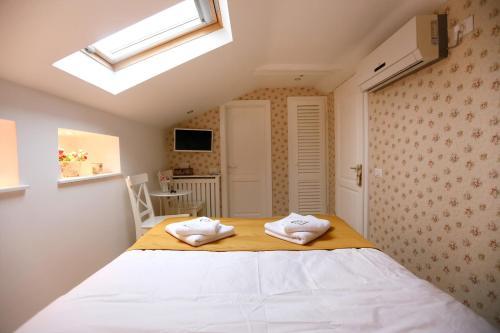 Hotel Les Jardins Carol
