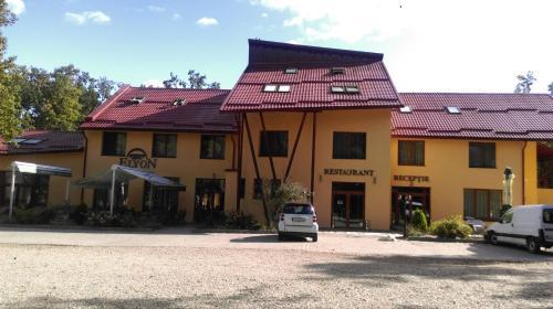 Hotel Elyon