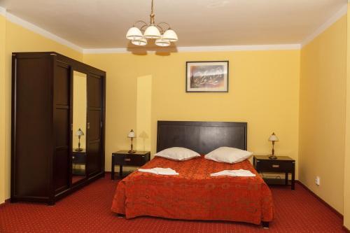 Hotel Elyon