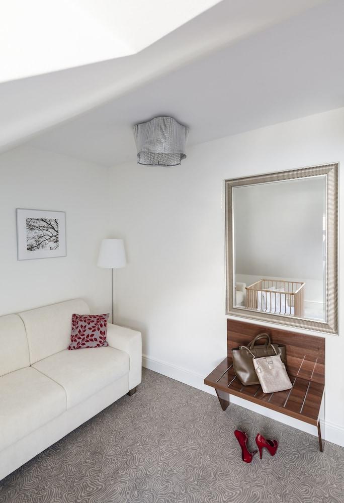 Adele Boutique Hotel