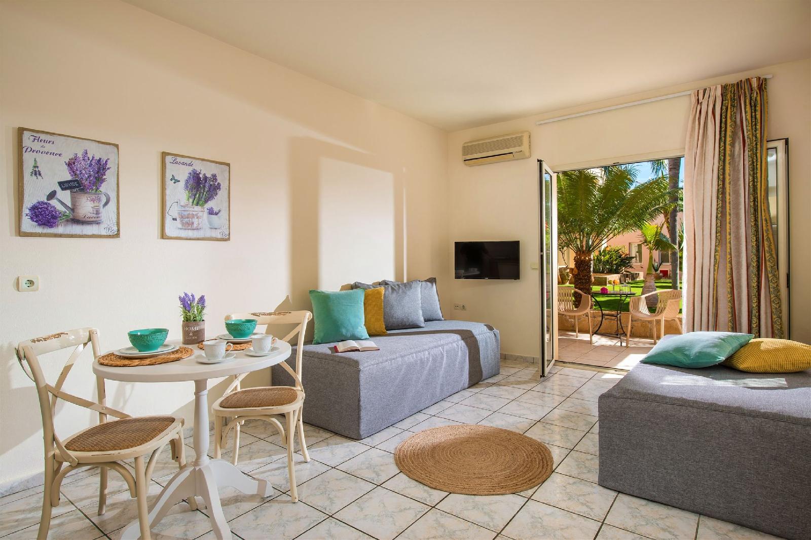 Danaides Apartments