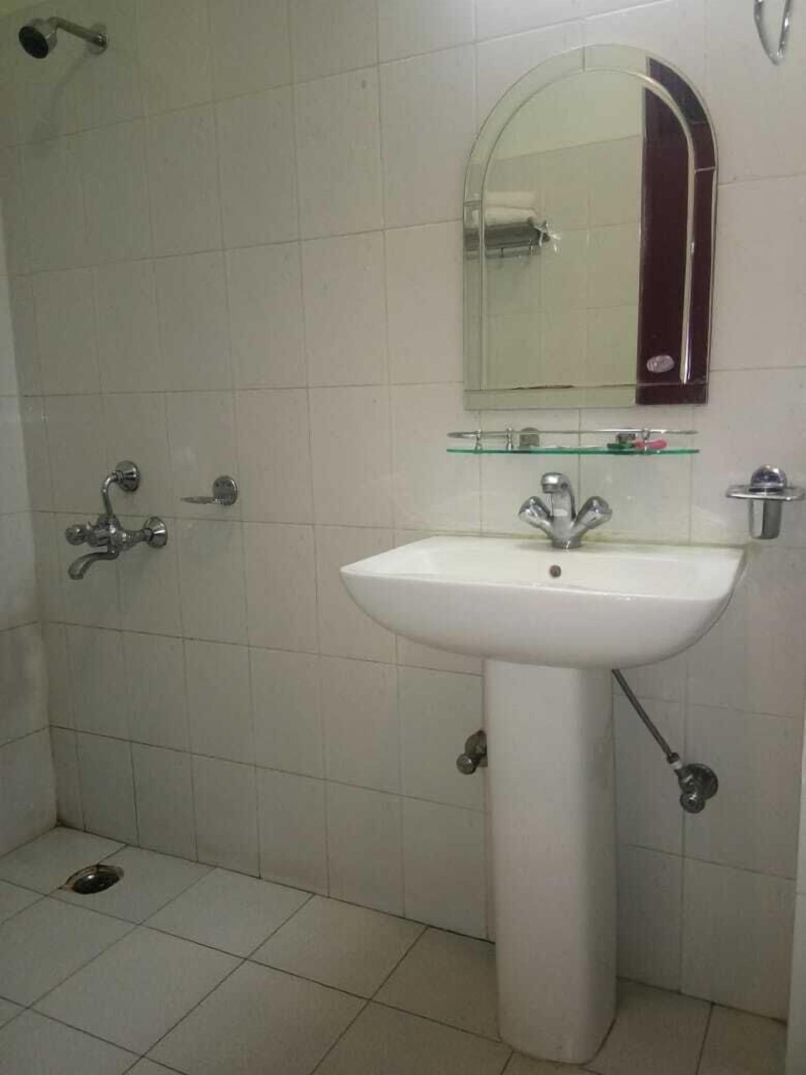 Hotel Saramati