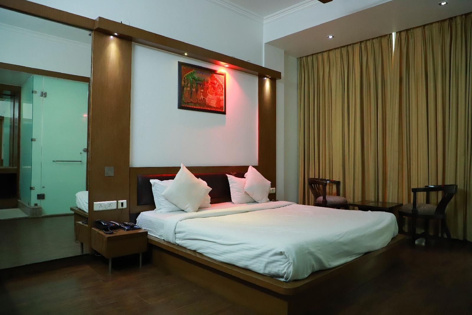 Hotel Parth Inn
