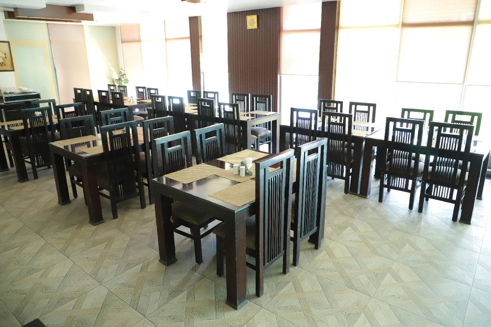 Hotel Parth Inn