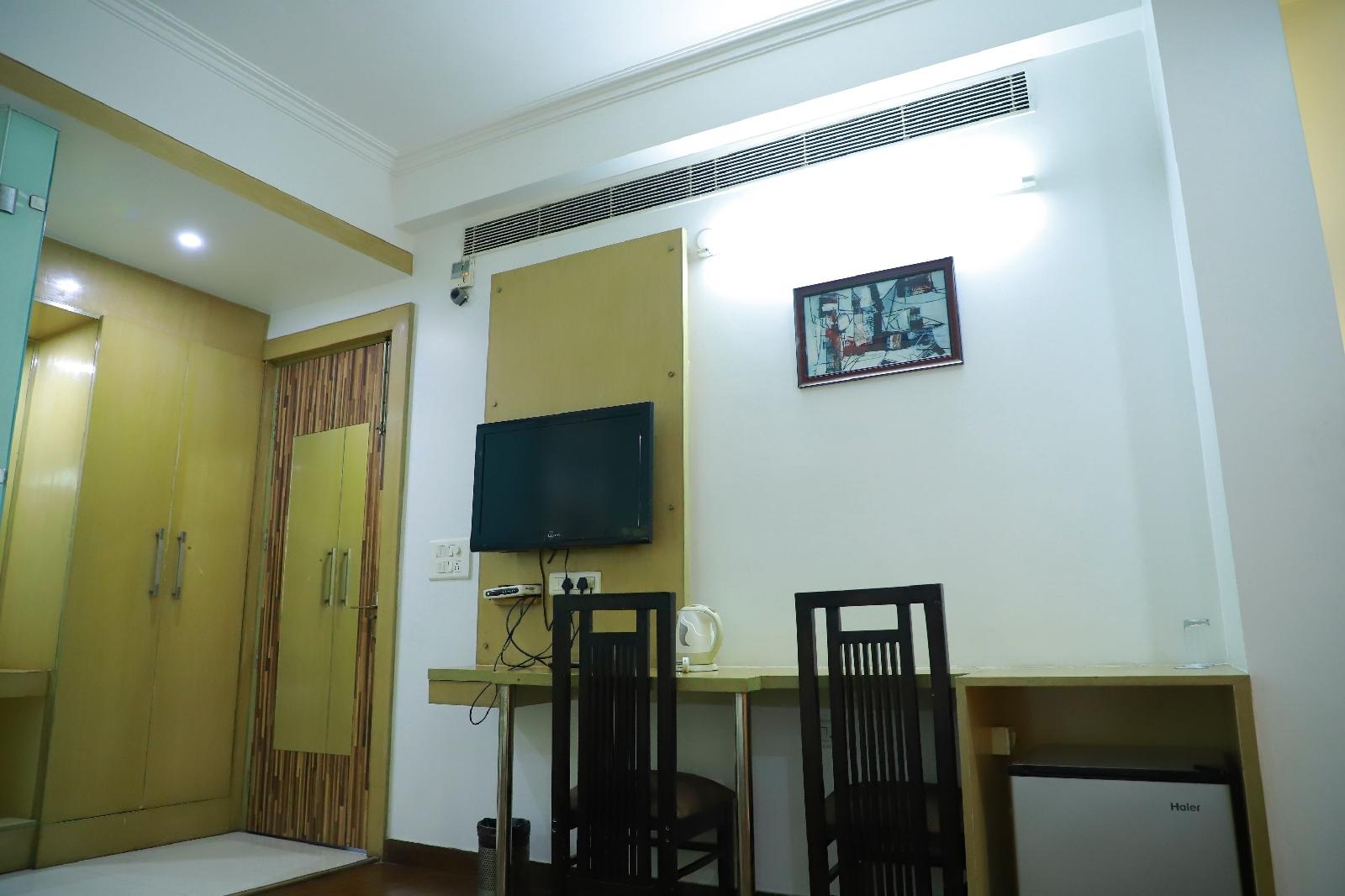 Hotel Parth Inn