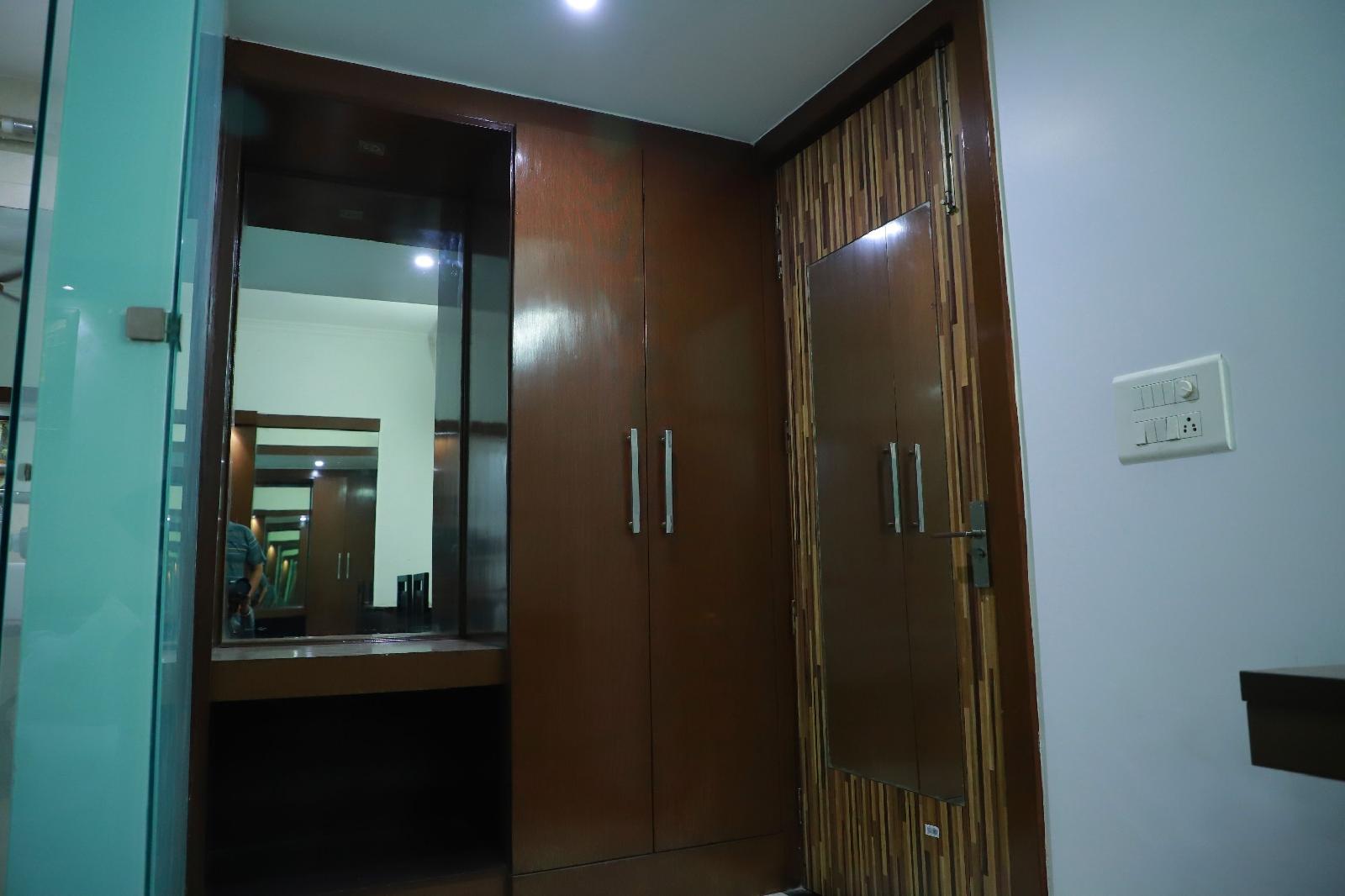 Hotel Parth Inn