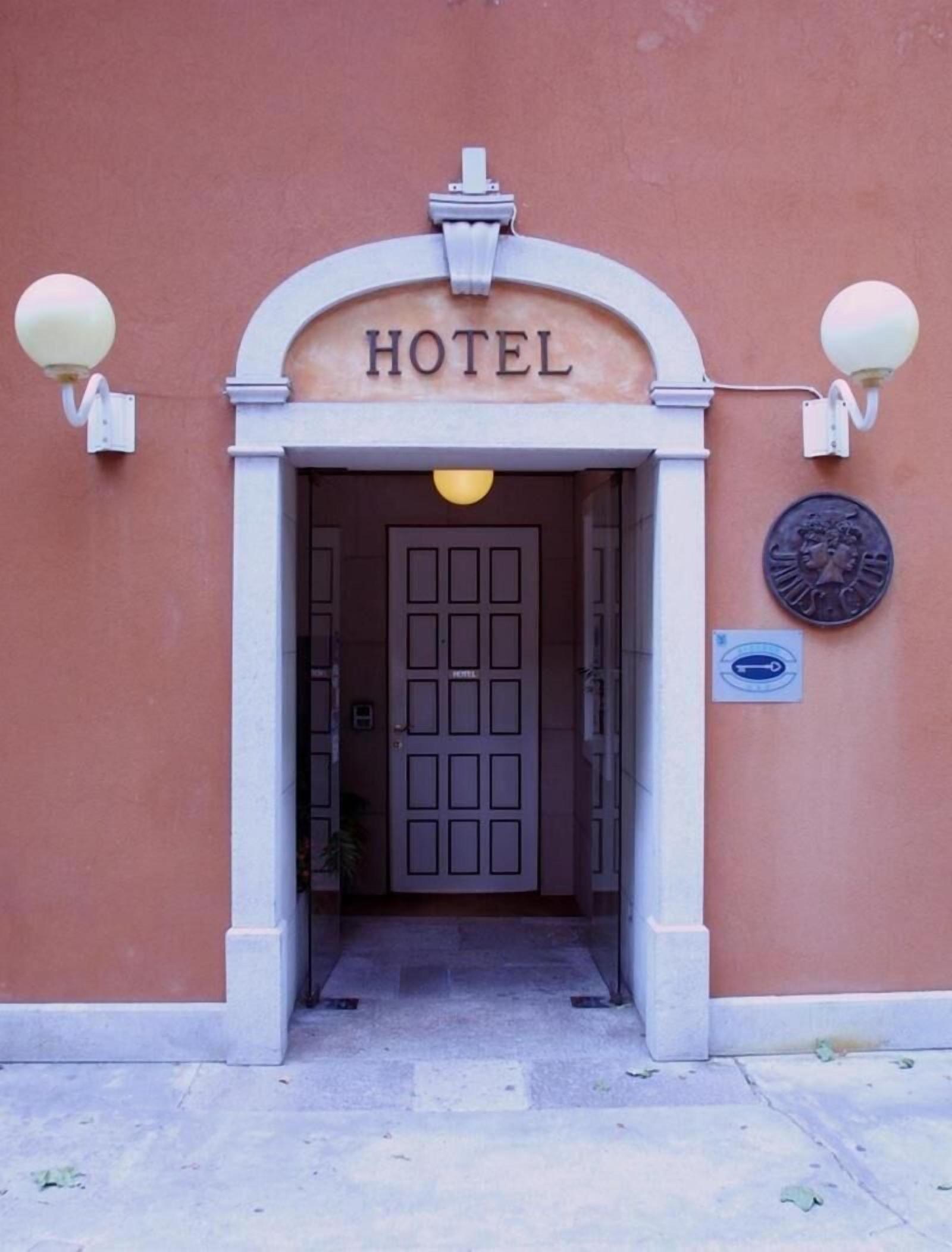 Hotel Doge Inn