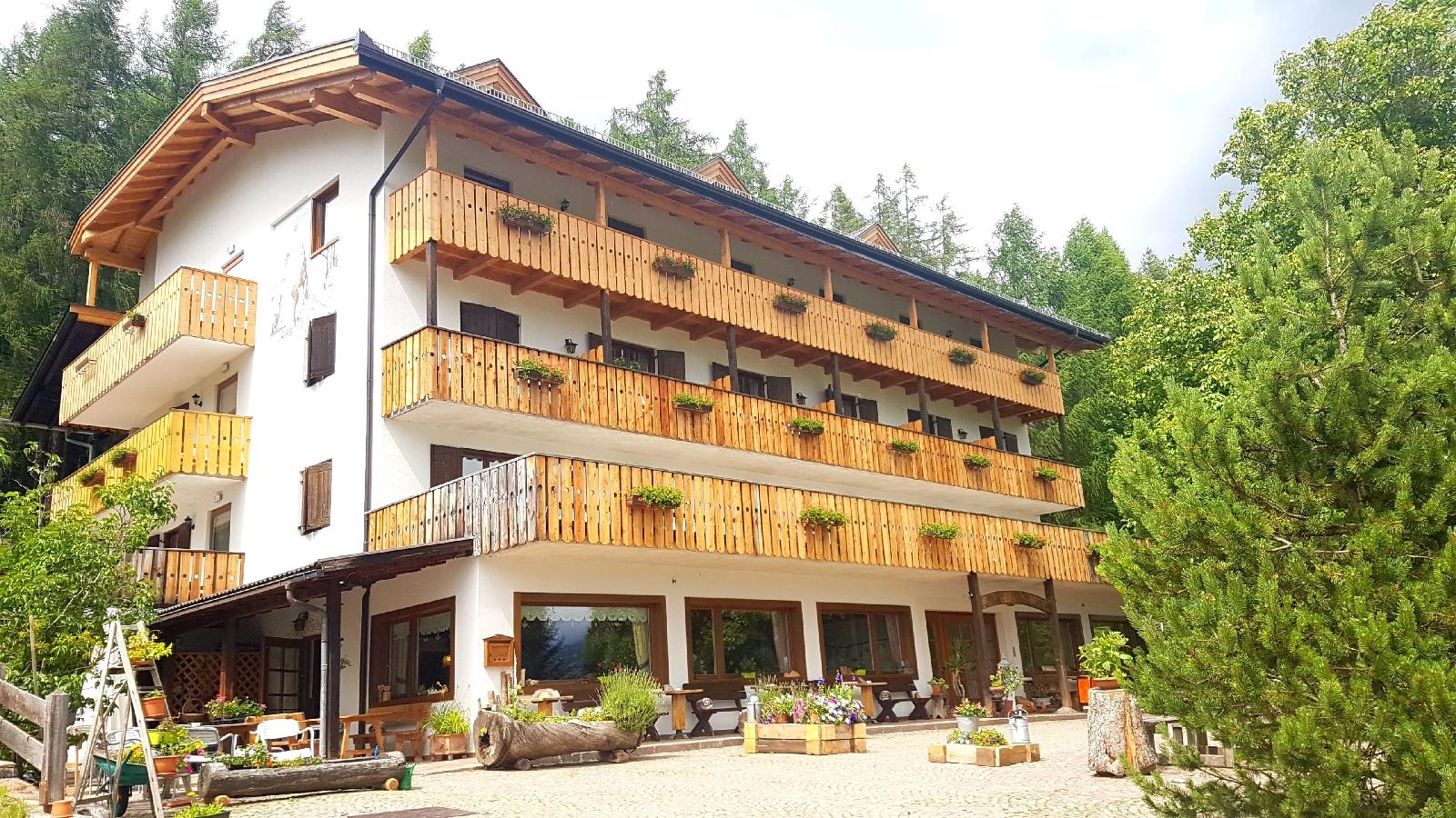 Hotel Ganzaie