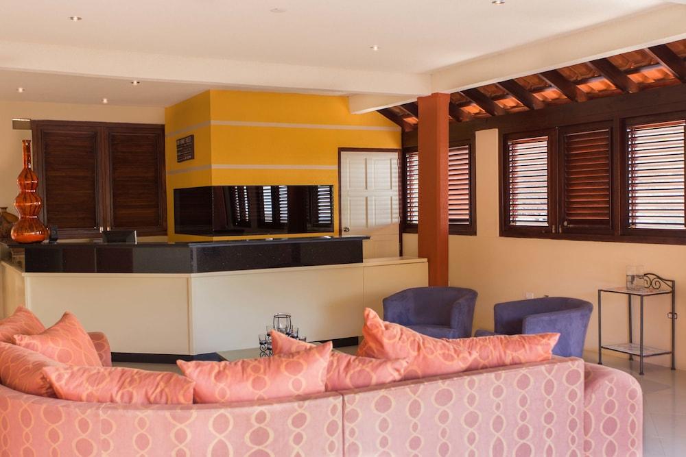 Punta West (Bed and Breakfast)