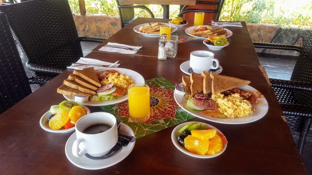 Punta West (Bed and Breakfast)