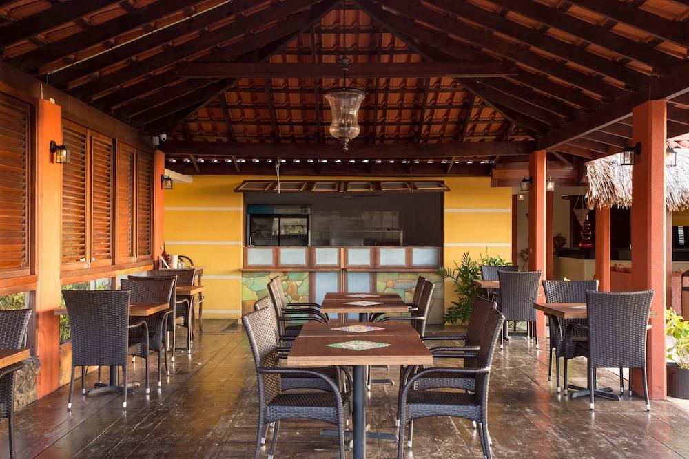 Punta West (Bed and Breakfast)