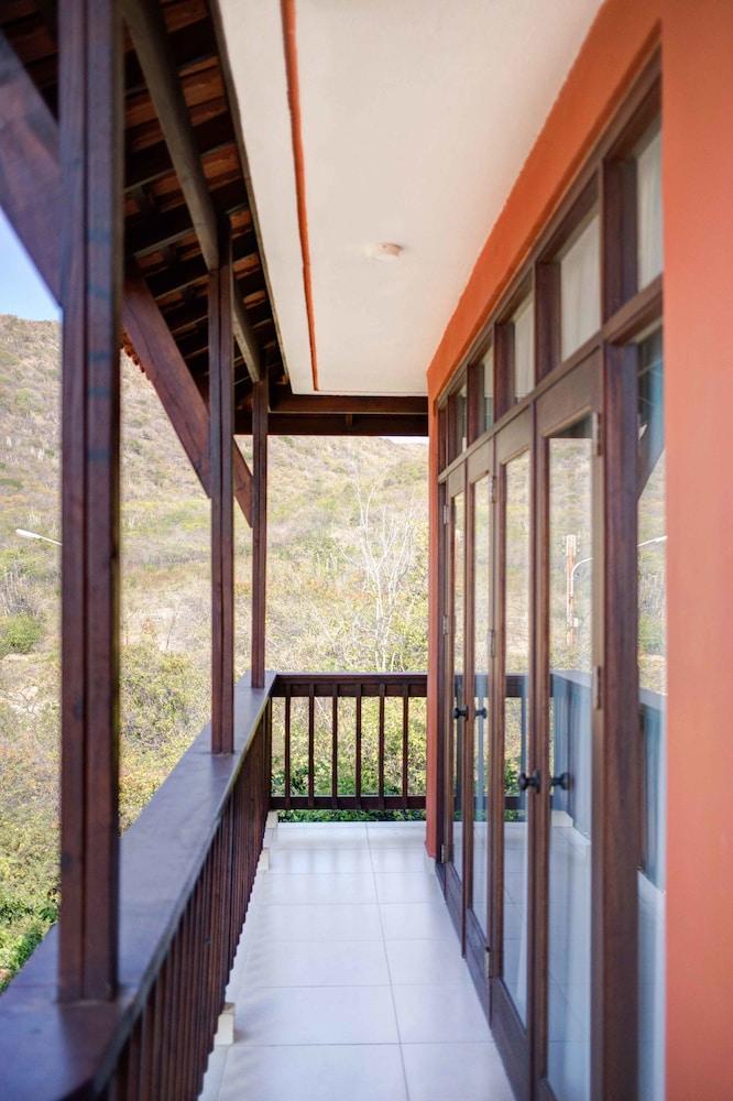 Punta West (Bed and Breakfast)