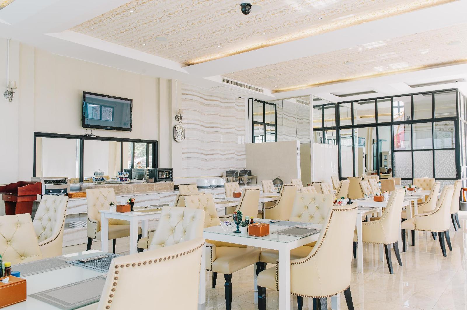 Aramis Hotel