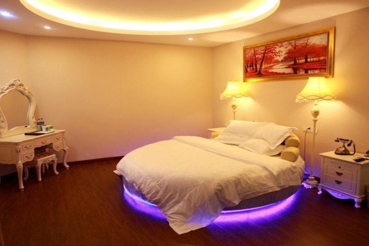 GreenTree Inn Shanghai Hongqiao Hub Caoan Road Huajiang Branch Road Express Hotel