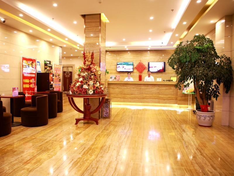GreenTree Inn Shanghai Hongqiao Hub Caoan Road Huajiang Branch Road Express Hotel