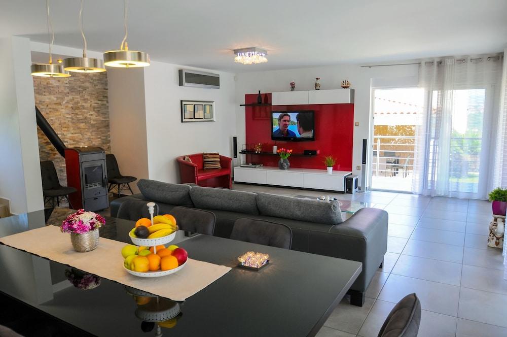 Villa Lorena