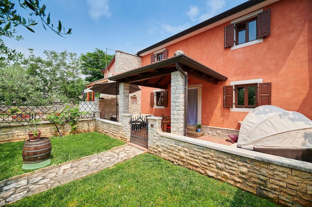 Villa Mala
