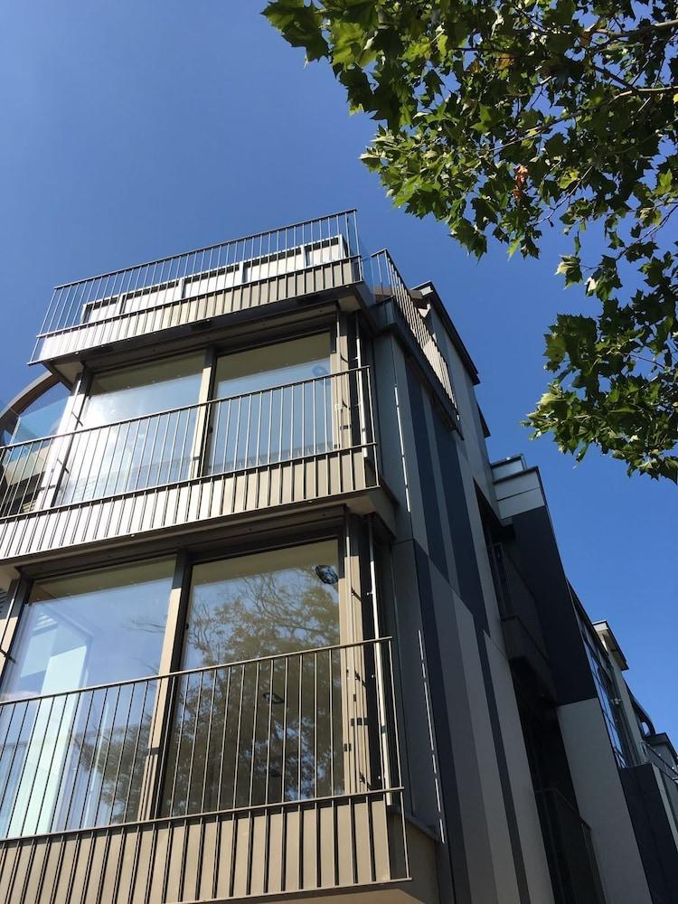 Vienna Garden Residence