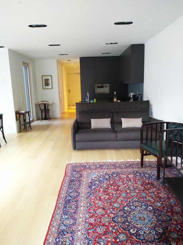 Vienna Garden Residence