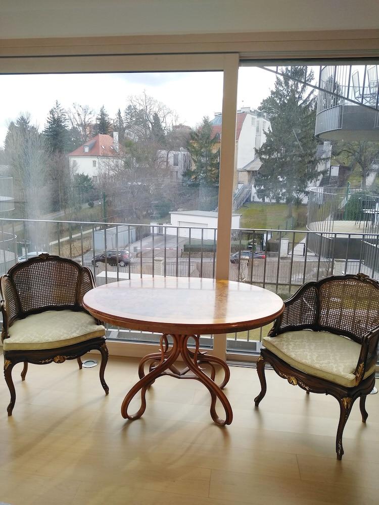 Vienna Garden Residence